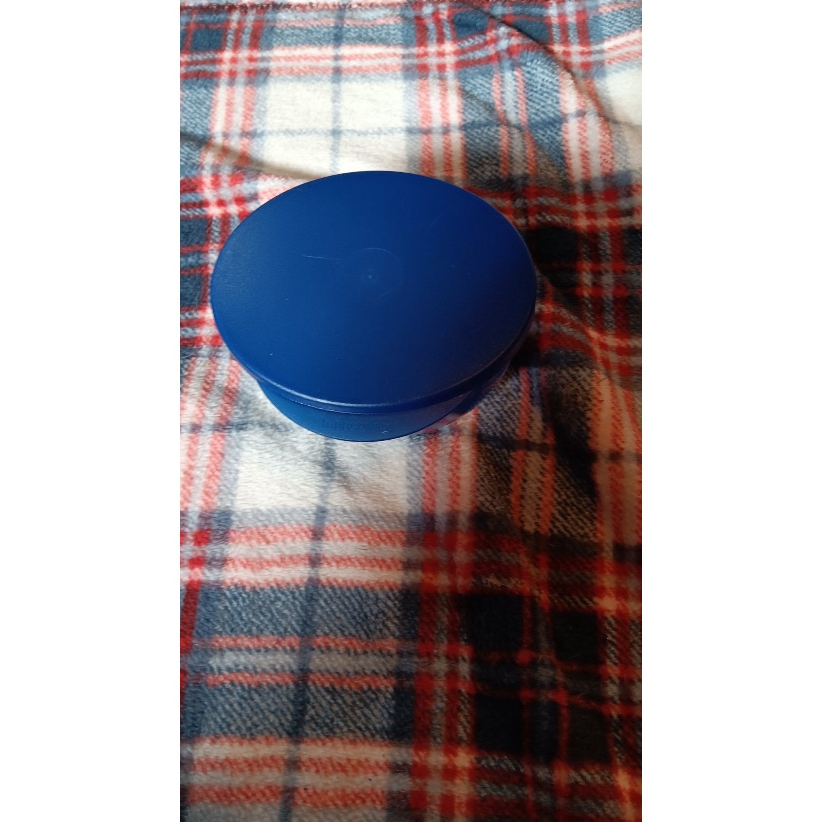 Tupperware Hanging Chip & Dip Bowl with Lid #4626A-1 Blue 16 oz / 470 ml