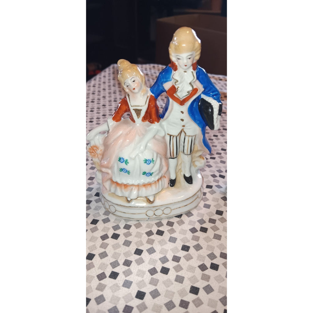 VTG Occupied Japan Colonial Couples Hand Painted Porcelain Lot 4 Figurines 5.5”