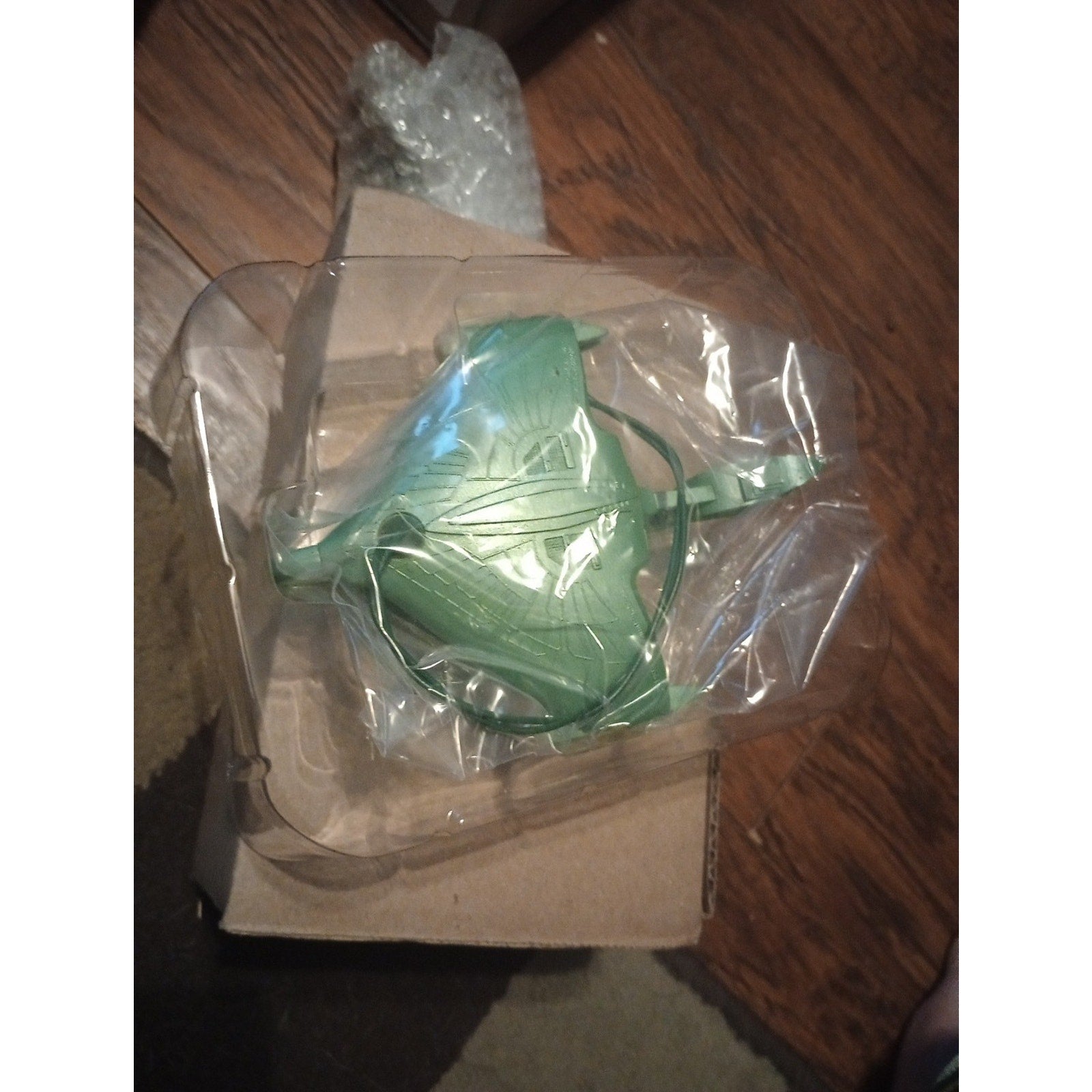 Hallmark Keepsake Ornament Star Trek Romulan Warbird Magic Light Up 1995 -