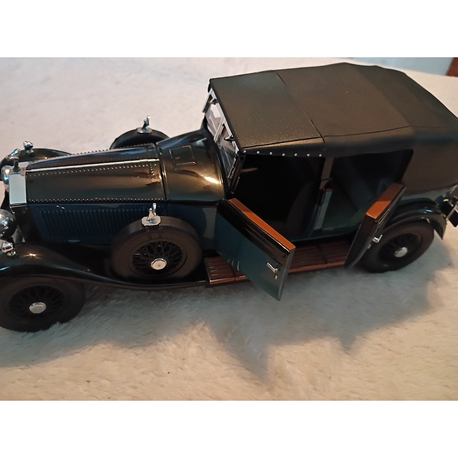 Franklin Mint 1929 Rolls-Royce Phantom I Cabriolet de Ville. 1:24
