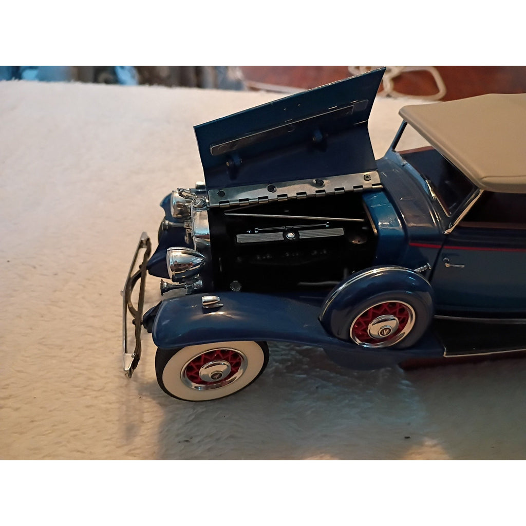 Vintage Franklin Mint 1:24 Scale Diecast 1932 Cadillac V-16 With Coa Beautiful