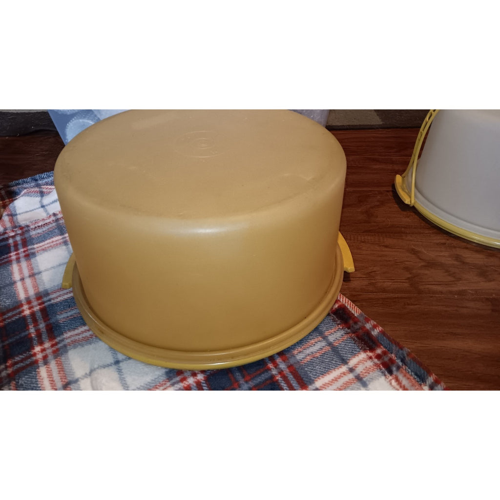 Vtg Tupperware 12" Cake Taker Carrier Harvest Yellow