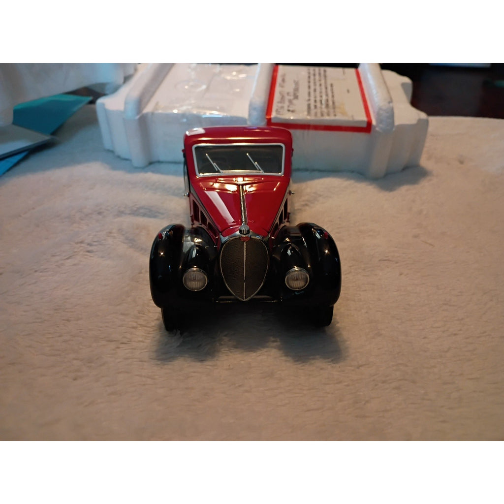 Franklin Mint Bugatti 1936 Type 57SC Red Black Diecast Boxed Model Car 1/24 1:24
