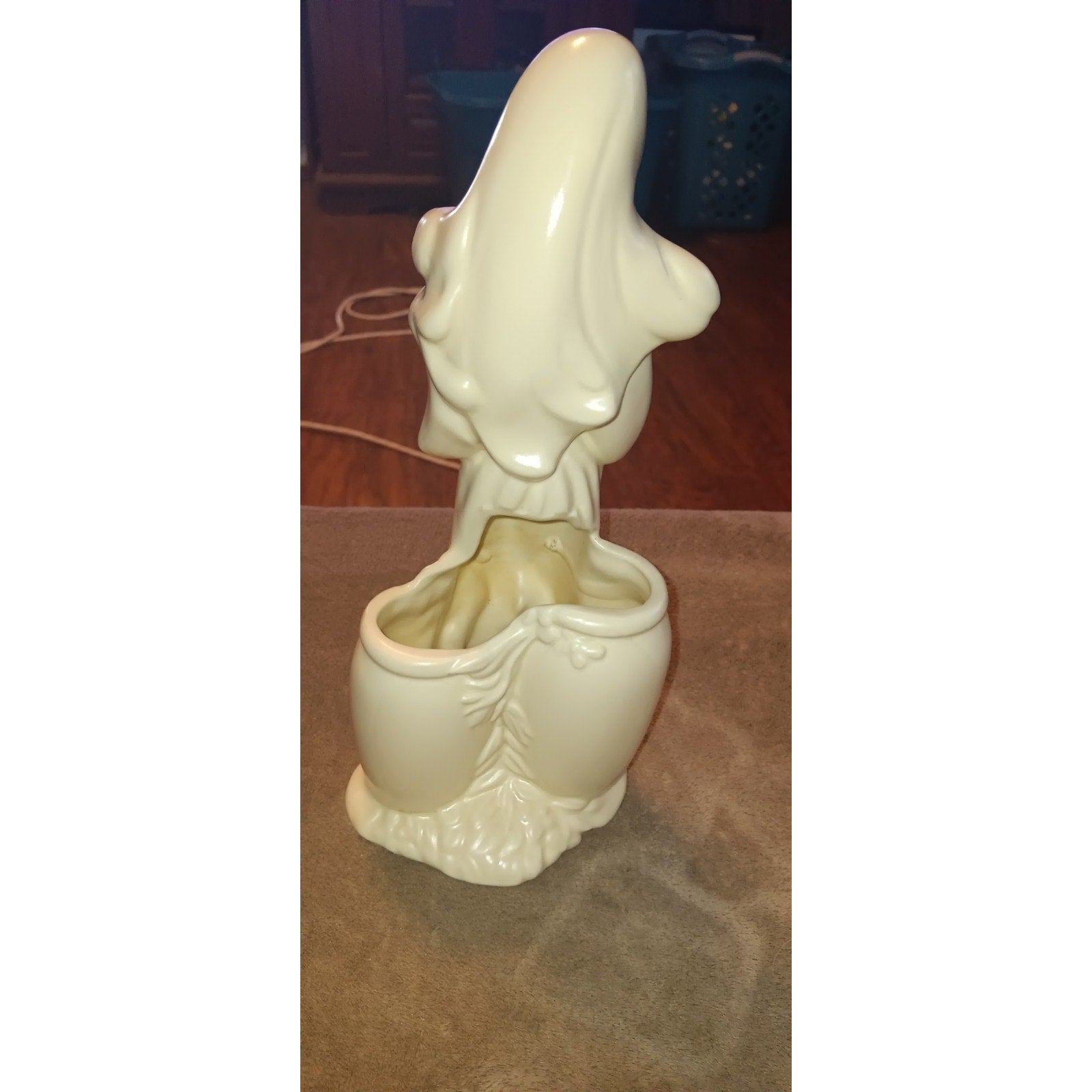 Vintage Hull Planter Madonna Virgin Mary & Baby Jesus USA