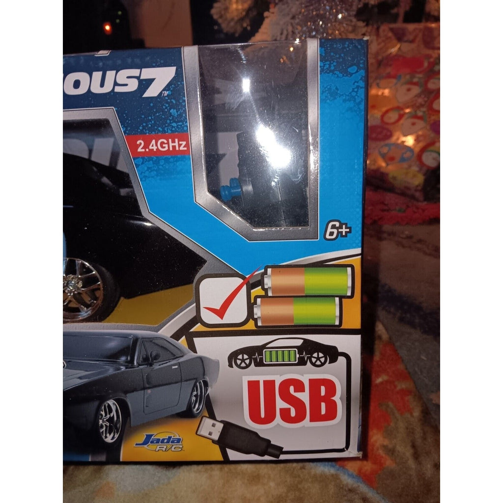 Jada Fast and Furious Dom's 1970 Dodge Charger R/T 1/24 Furious 7 Nib