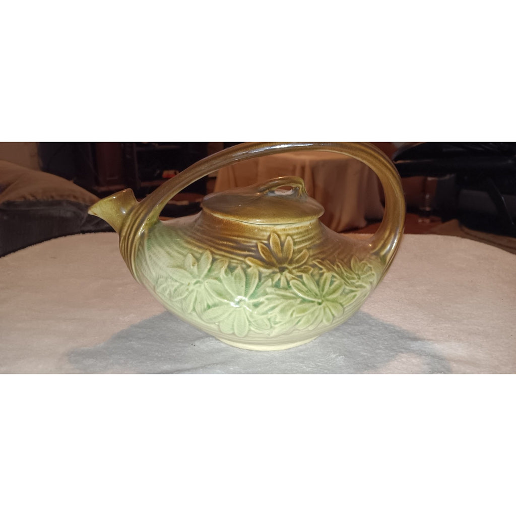 MCCOY POTTERY TEA POT DAISY 1940'S GREEN BROWN GENIE STYLE 7 X 10 VINTAGE