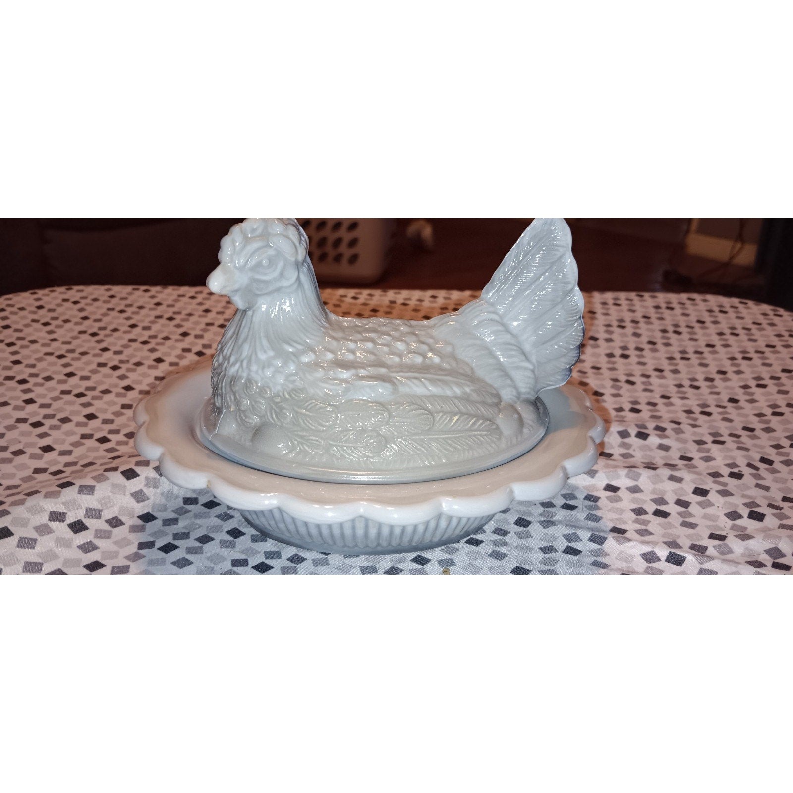 Vintage Mosser Marble / Slag Gray And White Hen on Nest, Cambridge, Ohio 6.5 In