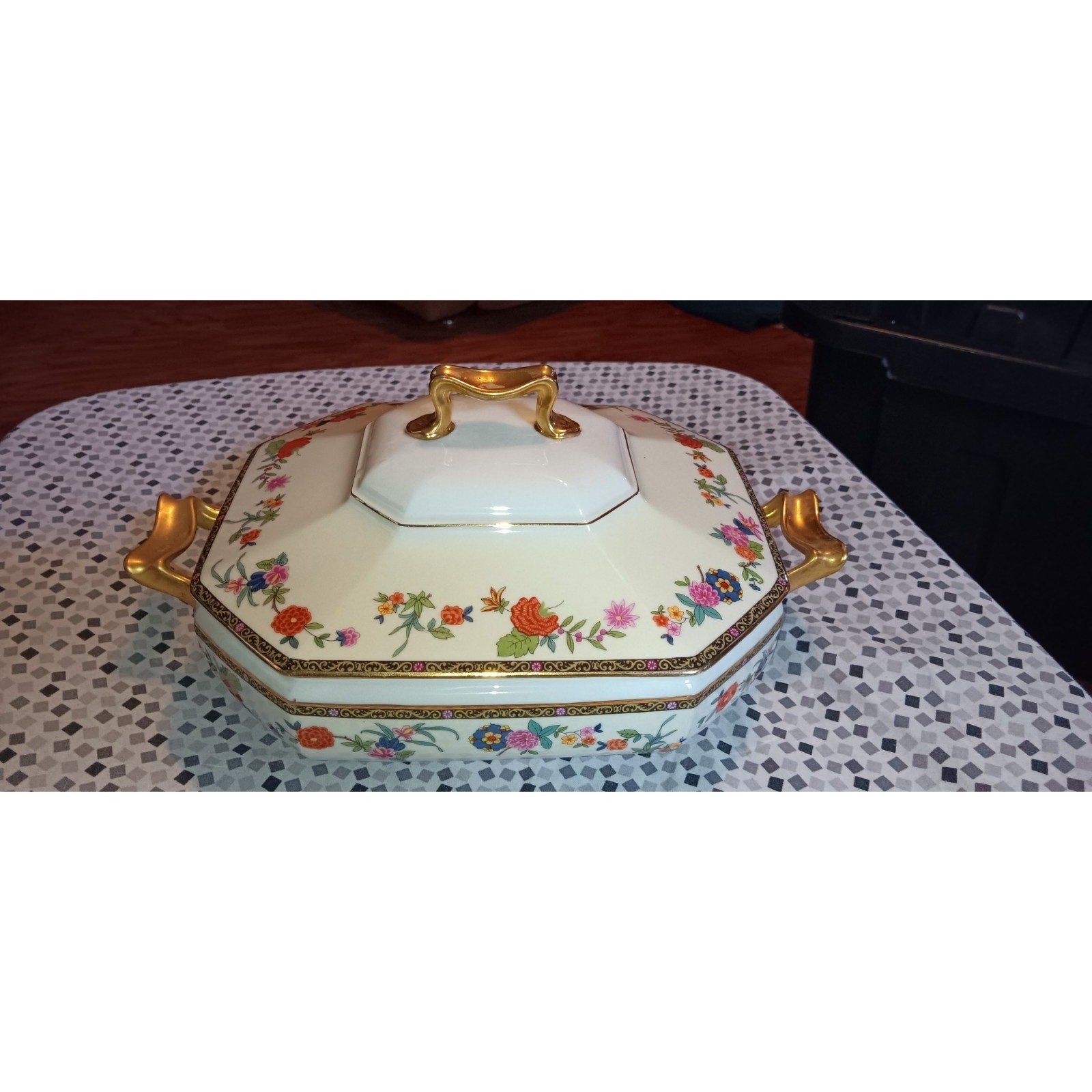 Vintage Johann Haviland Bavaria 10601 28 8-sided oval casserole with Lid Rare