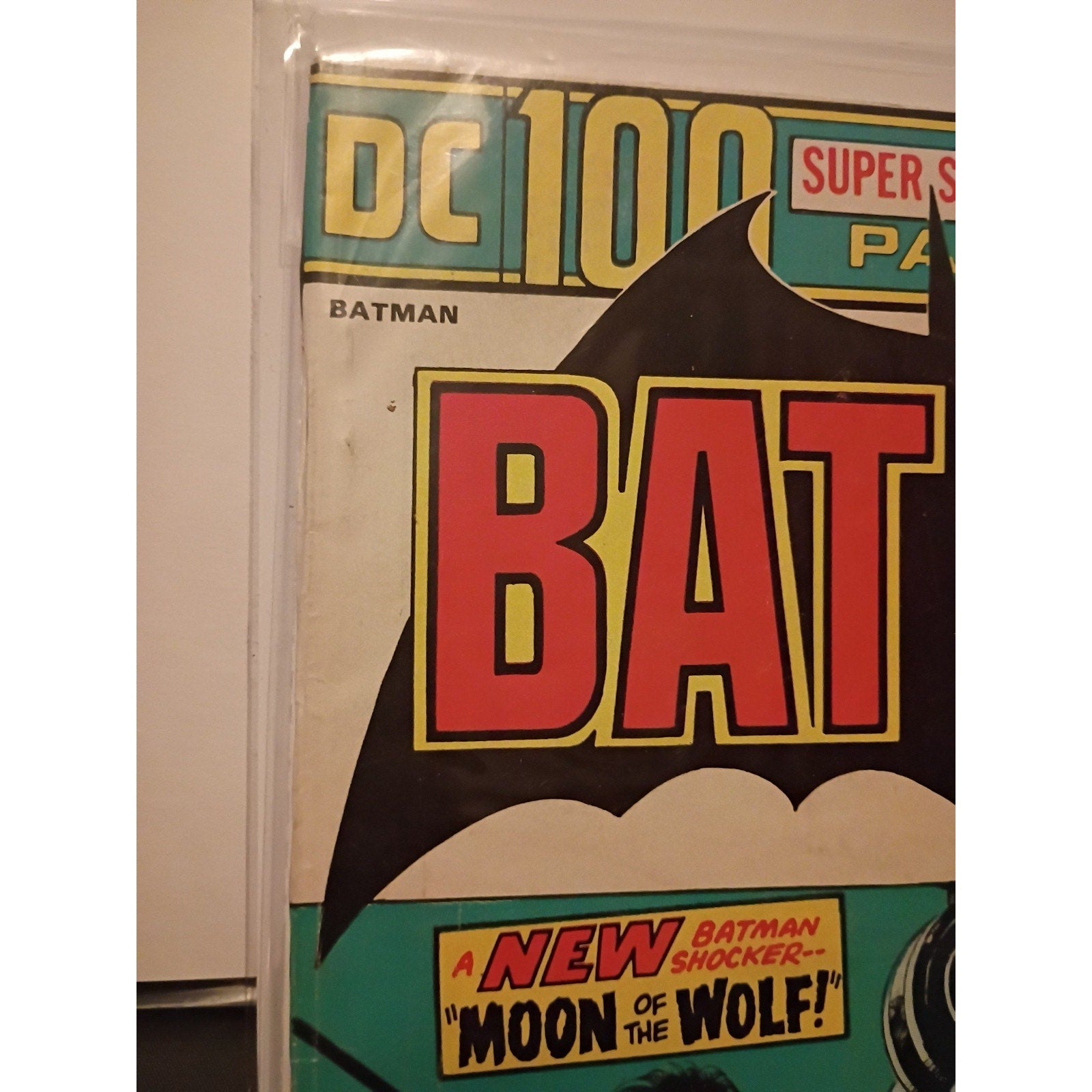 DC Comics BATMAN Lot Of 3 #210,255,309 Key 1st Lupus, New Catwoman Costume Gd-FN