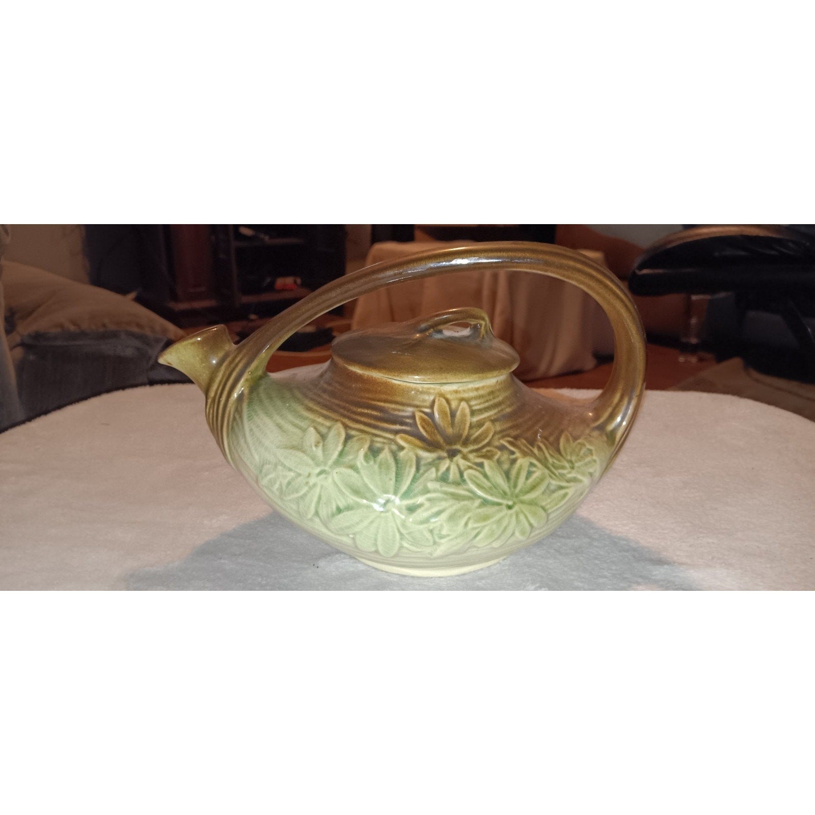MCCOY POTTERY TEA POT DAISY 1940'S GREEN BROWN GENIE STYLE 7 X 10 VINTAGE