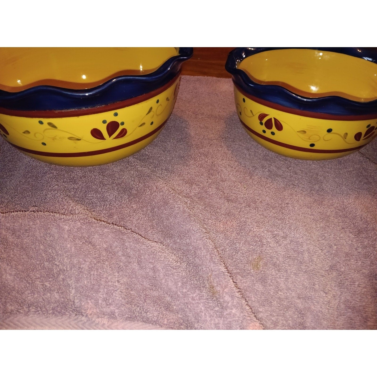 Set Of 2 CELEBRATING HOME Ceramic Stoneware Floral Salad Nesting Bowls 9.5 X 5”