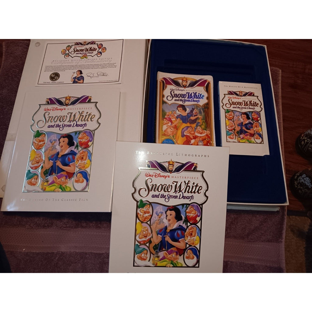 Walt Disney Masterpiece - Snow White & The Seven Dwarfs 10 Exclusive Lithographs