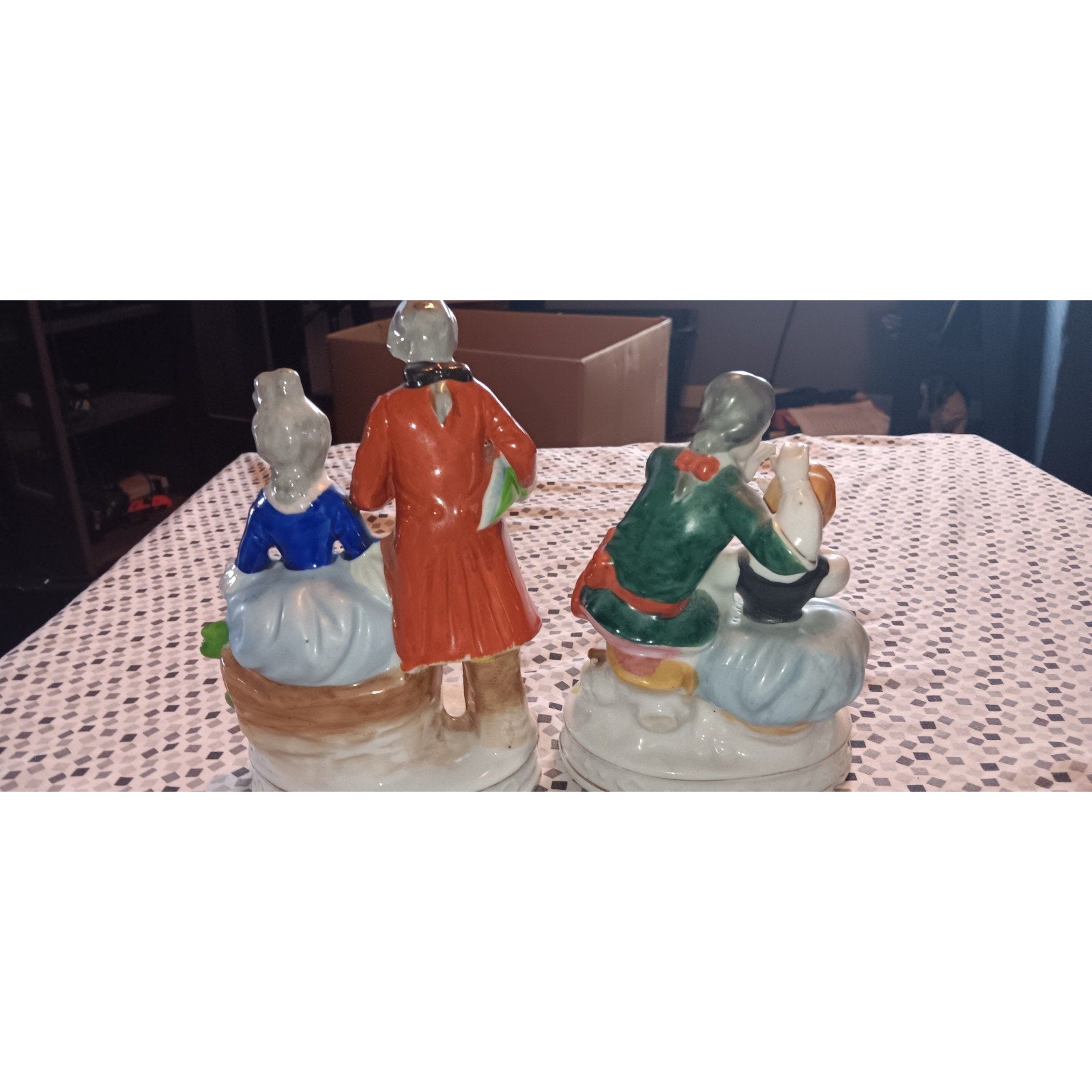 Occupied Japan Colonial Couple Ceramic Figurine 7.5 Inches