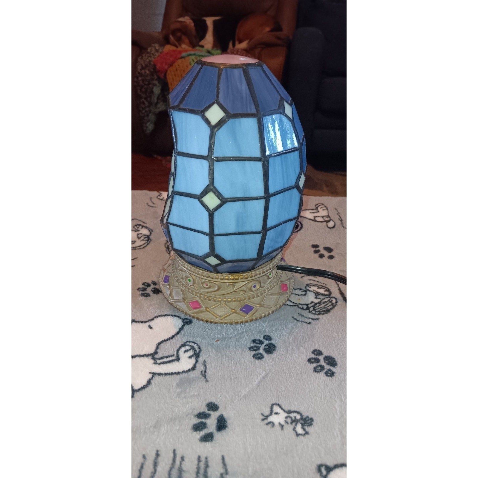 Vintage Cheyenne Slag Stained Glass Easter Bunny Rabbit Egg Table Lamp