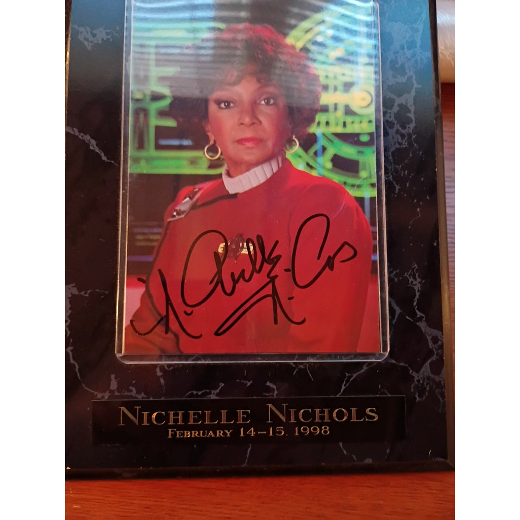 Nichelle Nichols Signed 6x4 Photo On A Plaque- STAR TREK - ICONIC Lt Uhura