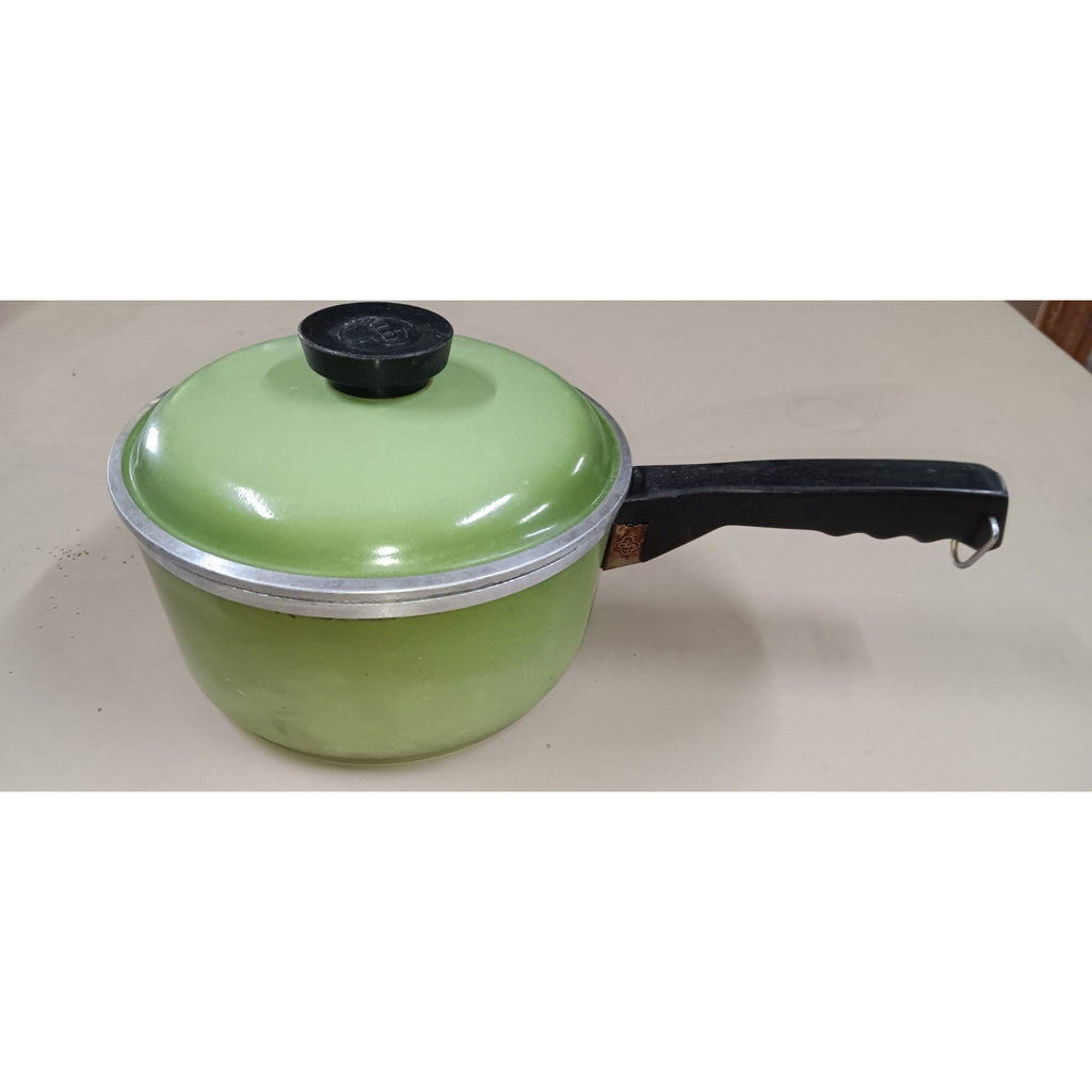 Vintage 1960's CLUB Avocado Green Aluminum 2qt Saucepan w/Lid
