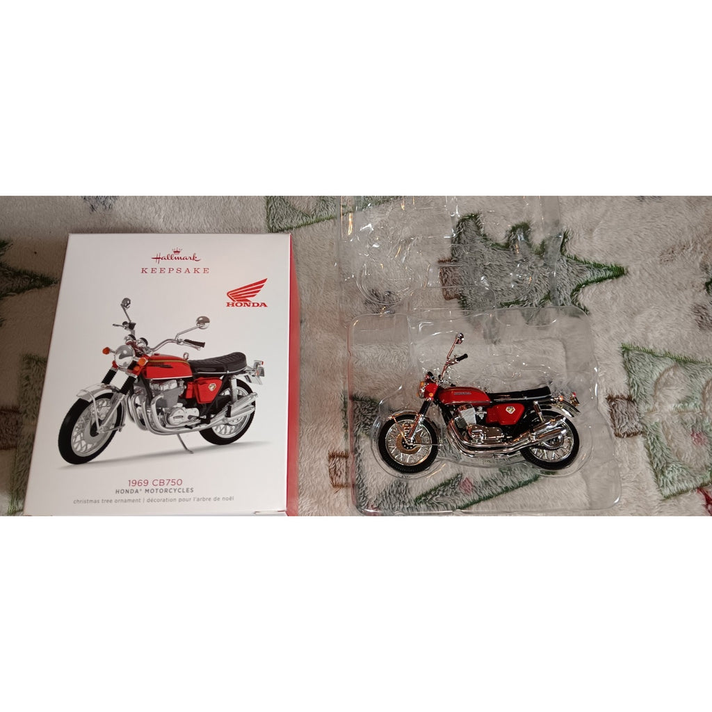 New in Box HONDA 1969 CB750 MOTORCYCLE 2018 HALLMARK ORNAMENT, NOS, collectable