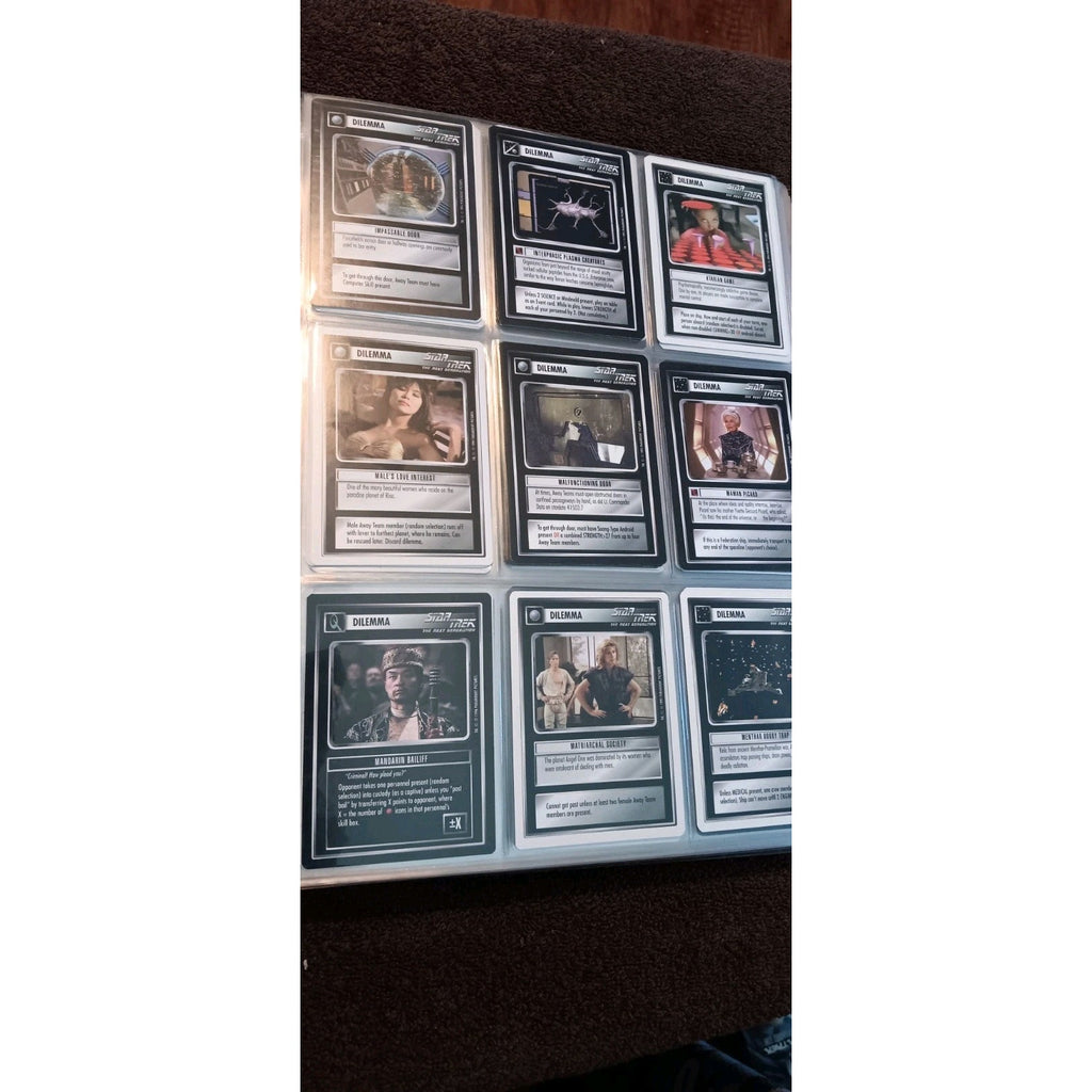 Massive Lot Of Star Trek Trading Cards 400+ In Binder Most Are NM Condition
