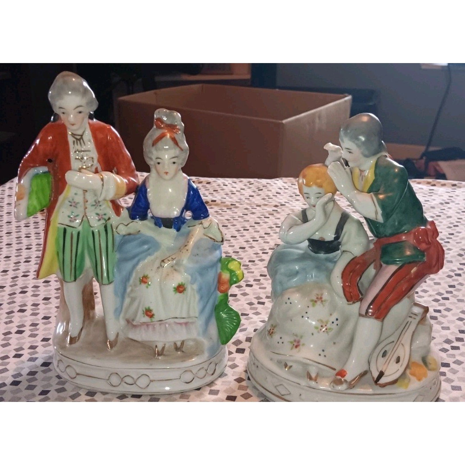 Occupied Japan Colonial Couple Ceramic Figurine 7.5 Inches