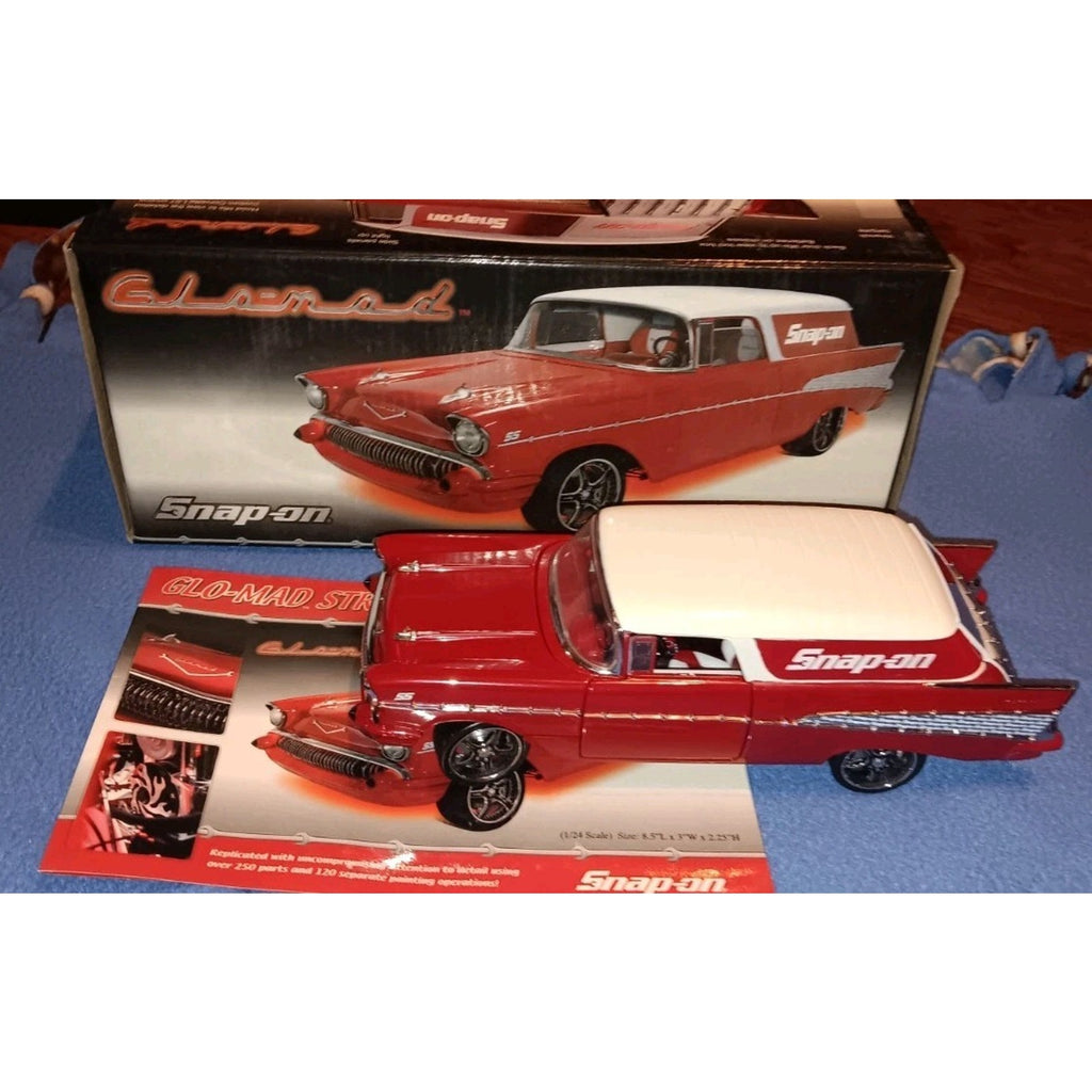 Snap On 1957 Chevy Nomad "Glomad" 1:24 Diecast 2008 Lights Up Glows