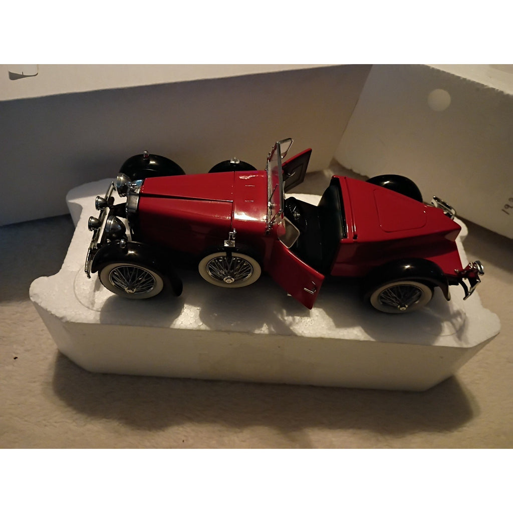 Franklin Mint Precision Model 1928 Stutz Black Hawk Boatail Speedster Red/Papers