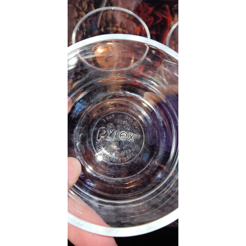Set of 3 PYREX- 2-2 Cup & 1-1 Cup Glass Containers With Lids Microwave Safe