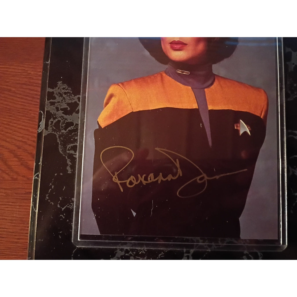 The Reel Lovers Of Star Trek Autographed Photos with Plaque Lt Torres/Lt Paris