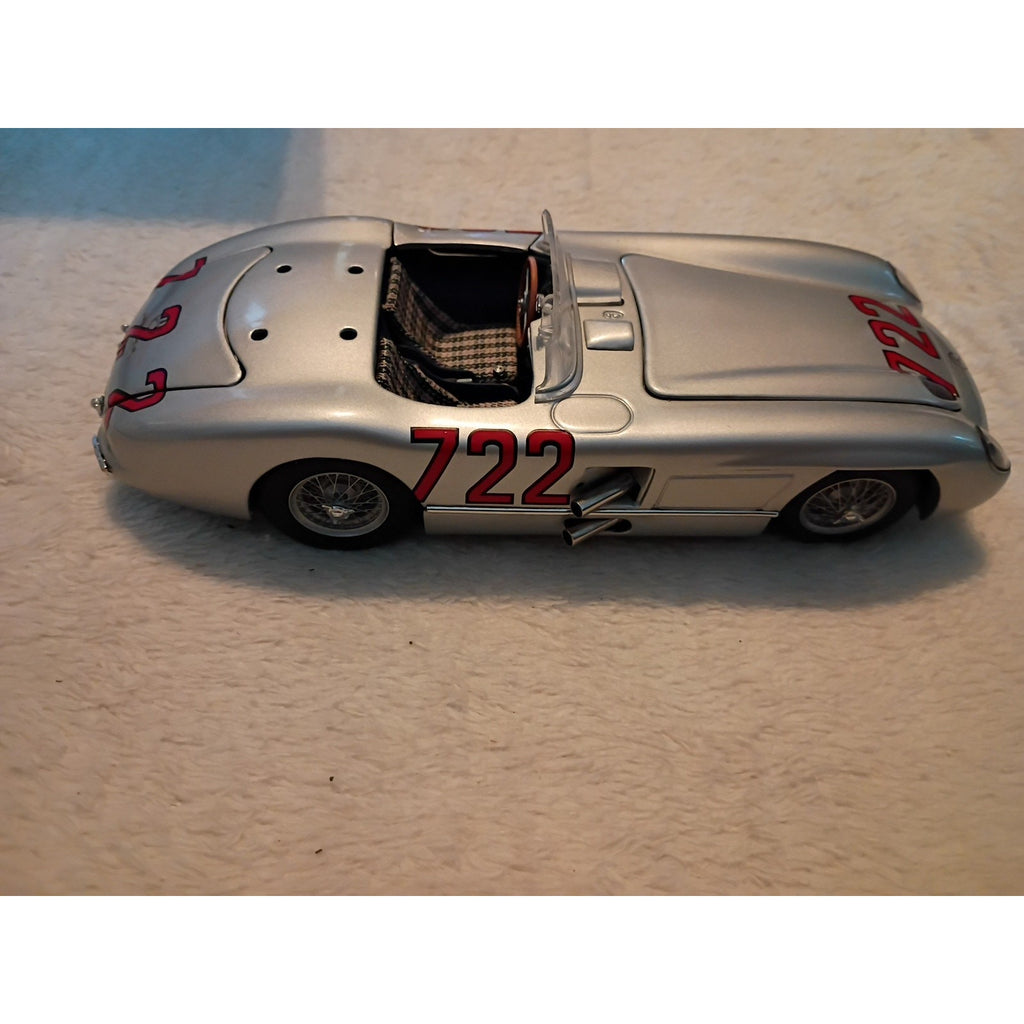 Mercedes Benz 300 SLR Stirling Moss 1955 Paul's Model Art 1:24 Diecast