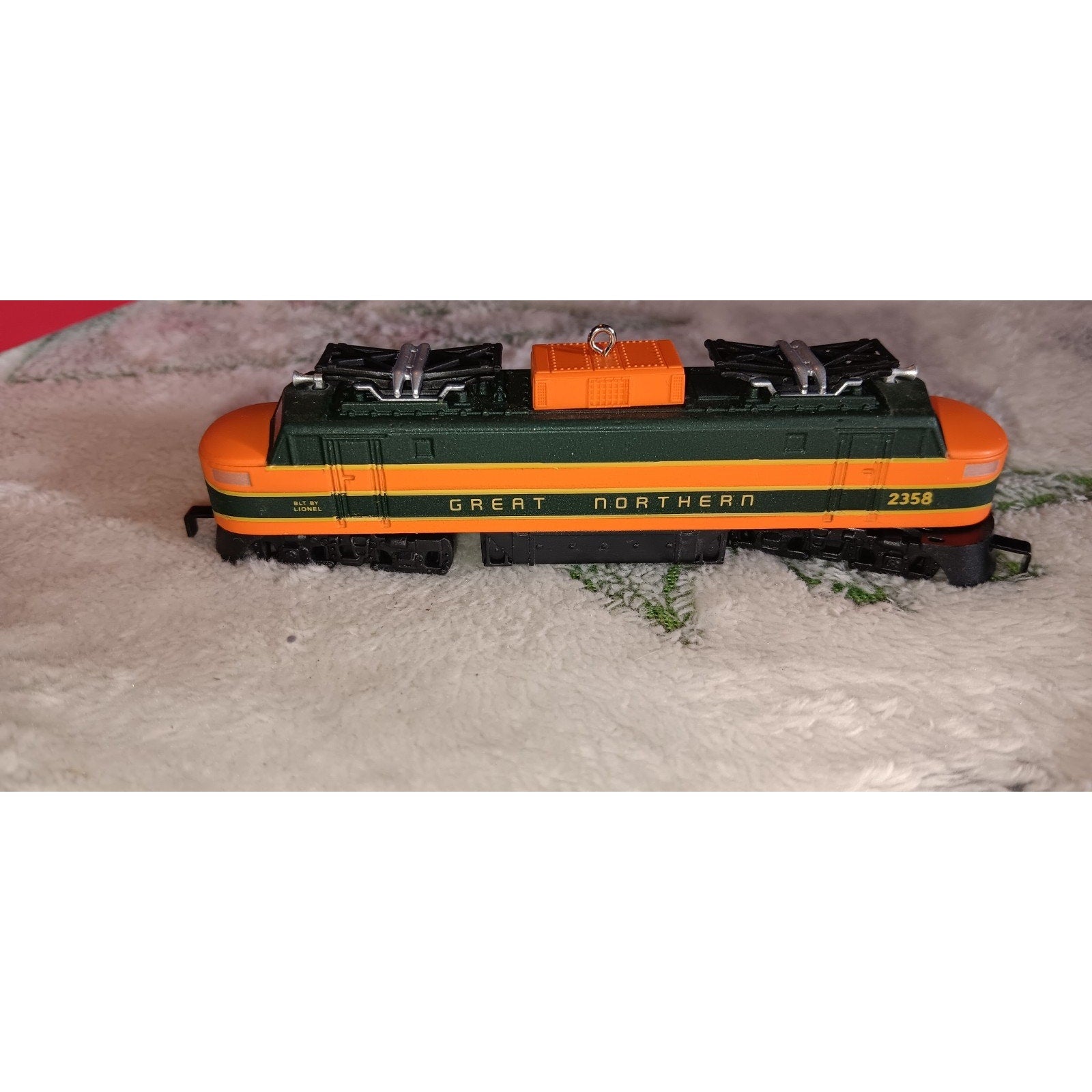 Hallmark Lionel Trains GREAT NORTHERN EP-5 Locomotive Christmas Ornament Used