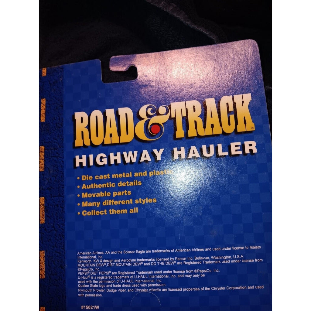 Road & Track Maisto Highway Hauler Mountain Dew Tractor W/Trailer, NEW