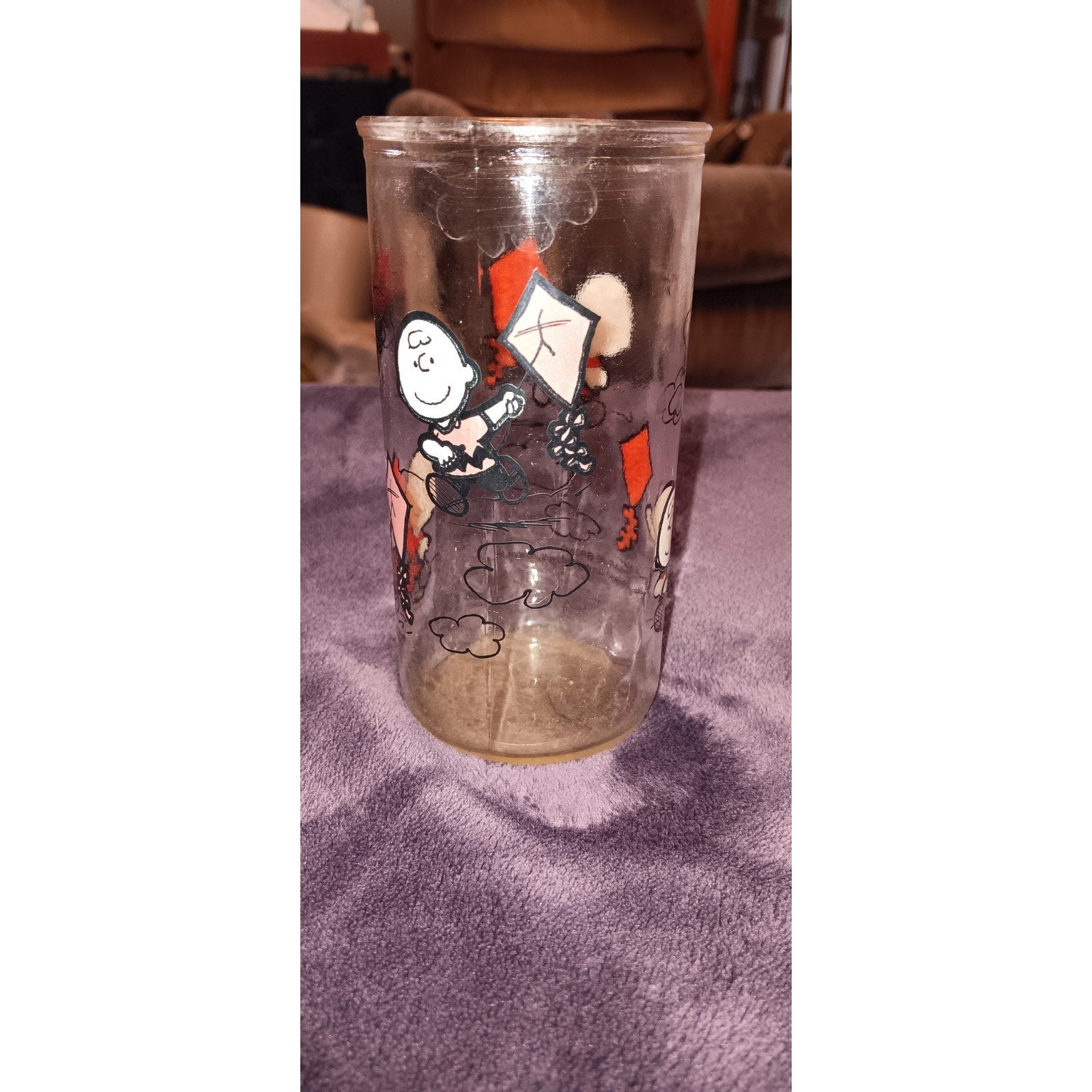 Vintage Promotional Glass Charlie Brown Flying Kite 1950 Snoopy Peanuts