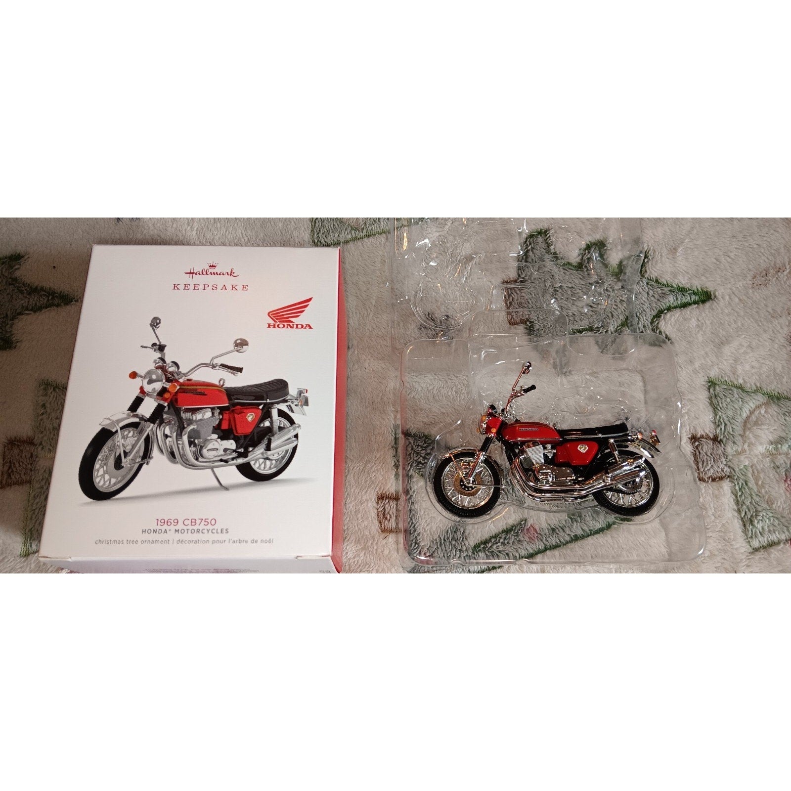 New in Box HONDA 1969 CB750 MOTORCYCLE 2018 HALLMARK ORNAMENT, NOS, collectable