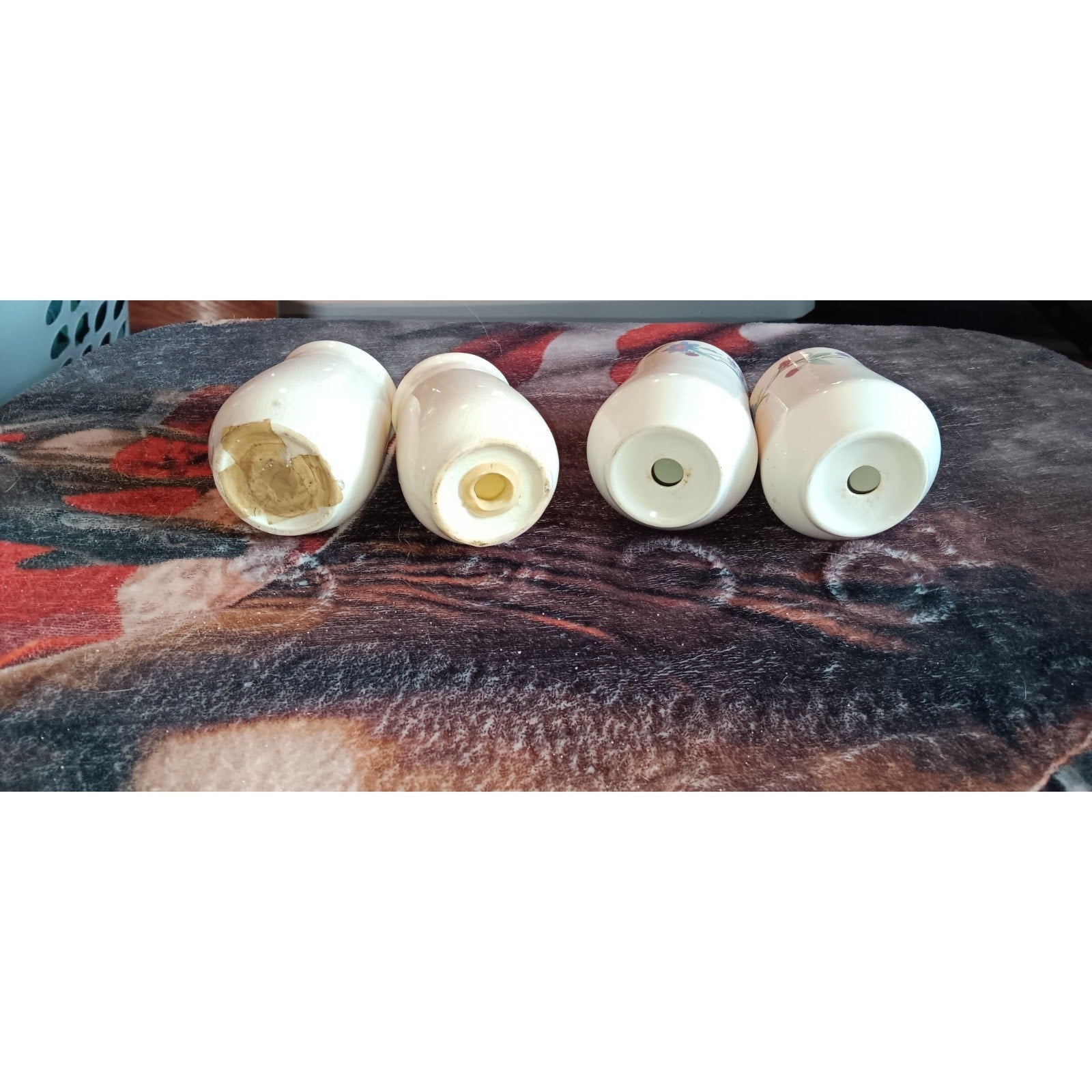 Lot Of 4 Floral And Dutch Tulip Pattern Ceramic Salt & Pepper Shakers Vintage