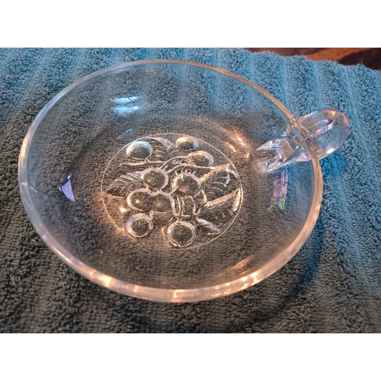 Vintage Imperial Clear Glass Intaglio Fruit 5" Nappy Bowl Handle
