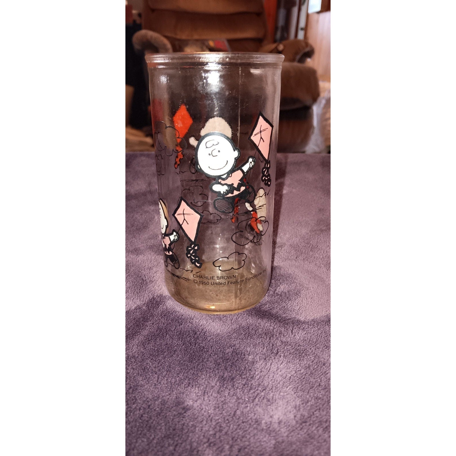 Vintage Promotional Glass Charlie Brown Flying Kite 1950 Snoopy Peanuts