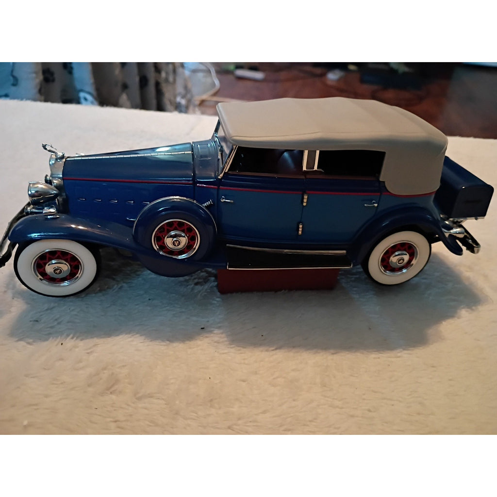 Vintage Franklin Mint 1:24 Scale Diecast 1932 Cadillac V-16 With Coa Beautiful