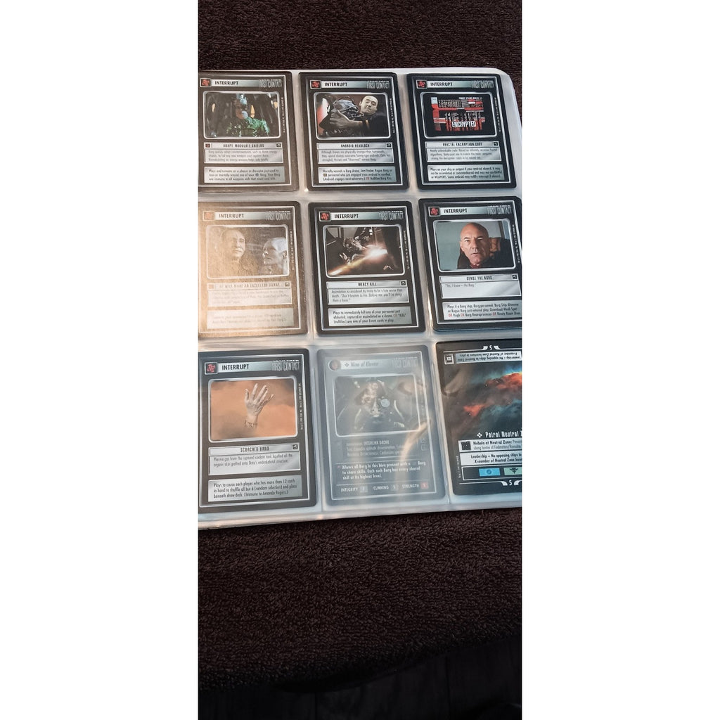 Massive Lot Of Star Trek Trading Cards 400+ In Binder Most Are NM Condition