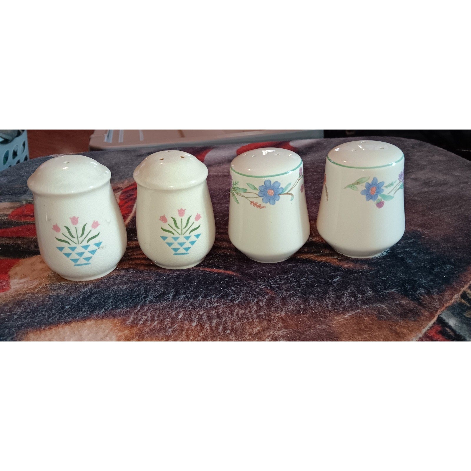 Lot Of 4 Floral And Dutch Tulip Pattern Ceramic Salt & Pepper Shakers Vintage