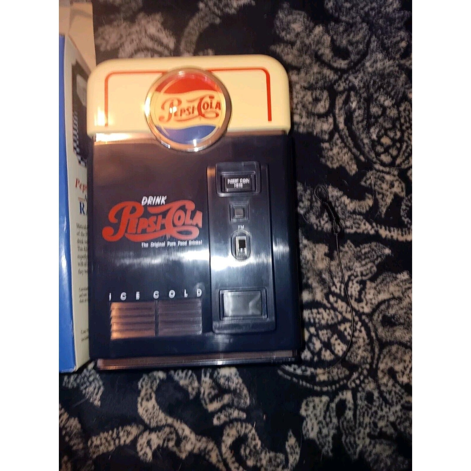 Pepsi Cola Mini Vending Machine AM/FM Transistor 7” Radio 1998 Retro Vtg