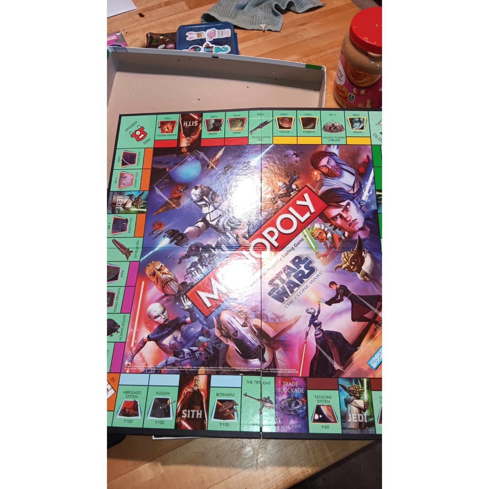 Star Wars The Clone Wars Monopoly Board Game 2008. Barely Used.