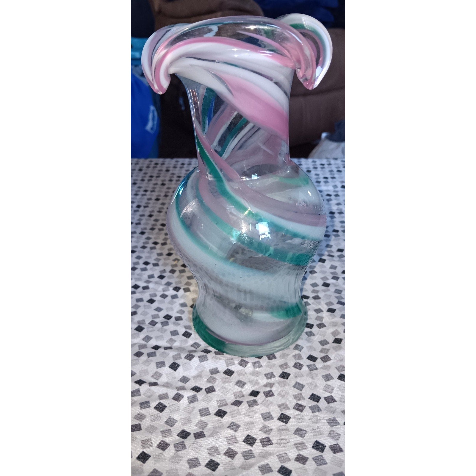 Art Glass Vase Swirled Colors With Ruffled Edge 7" Unmarked