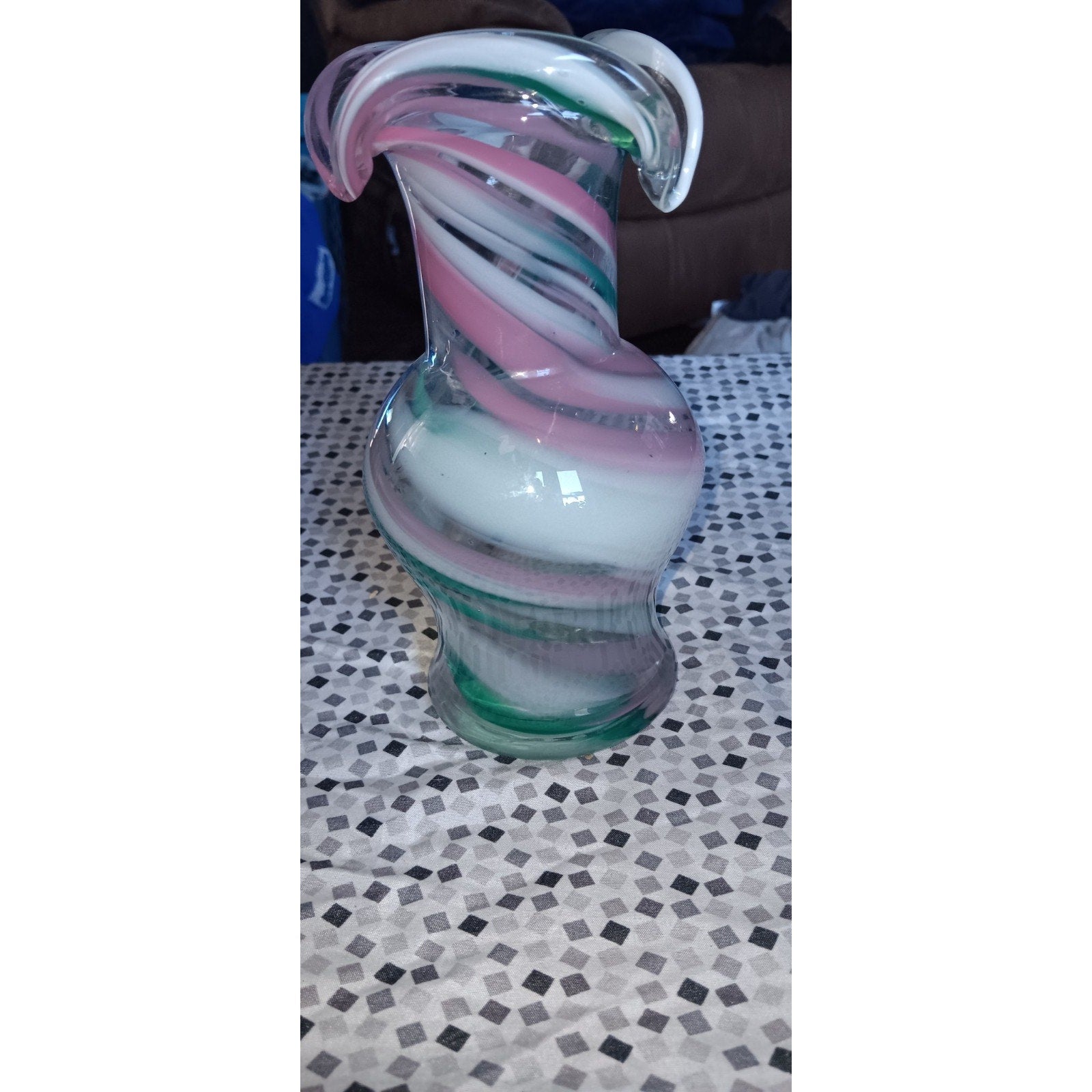 Art Glass Vase Swirled Colors With Ruffled Edge 7" Unmarked