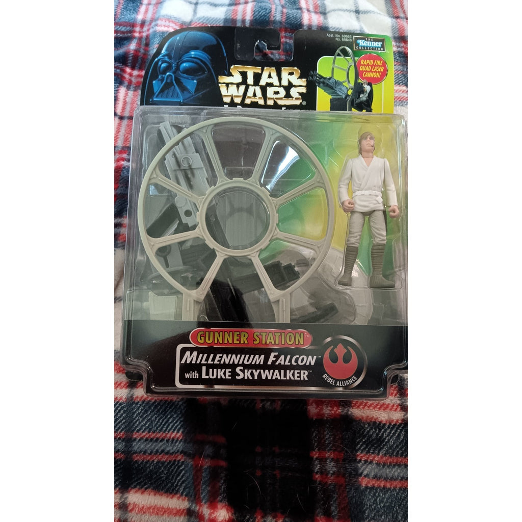 NEW 1997 Luke Skywalker Falcon Gunner Station STAR WARS Power of the Force