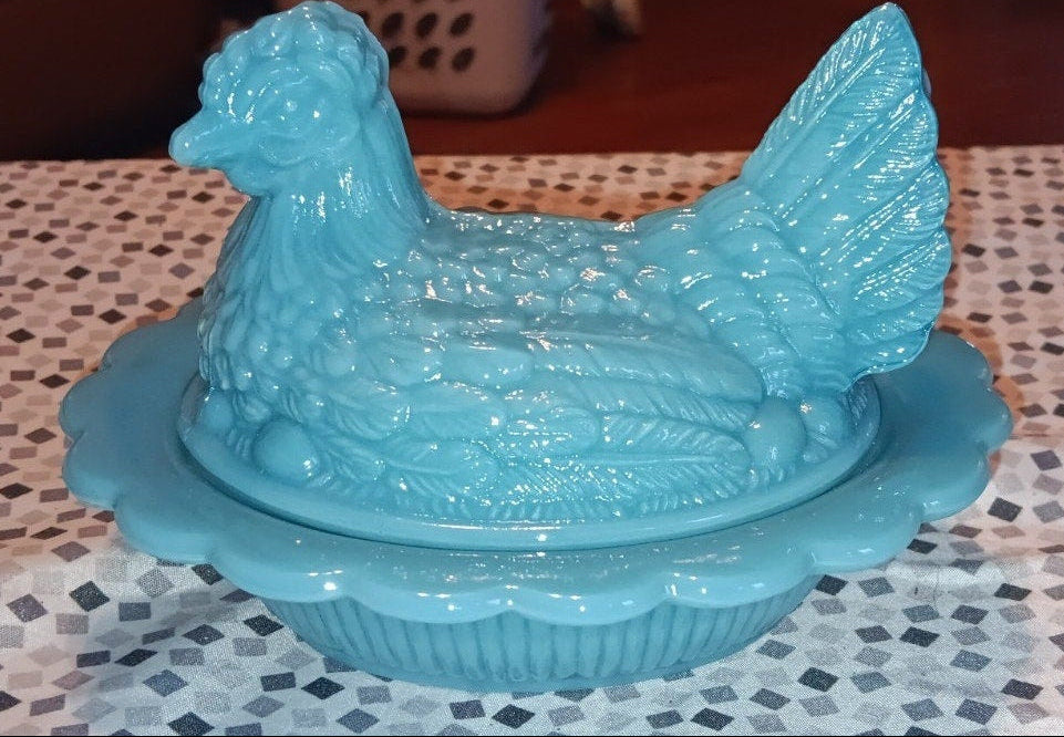 Pre-owned Mosser 6.5" Georgia Blue Glossy Glass Hen Chicken on Nest
