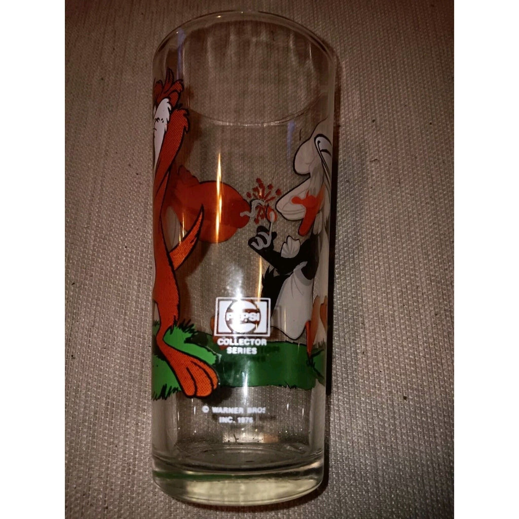 VINTAGE 1976 Pepsi Collector Series Glass DAFFY DUCK and TAZ Tasmanian Devil