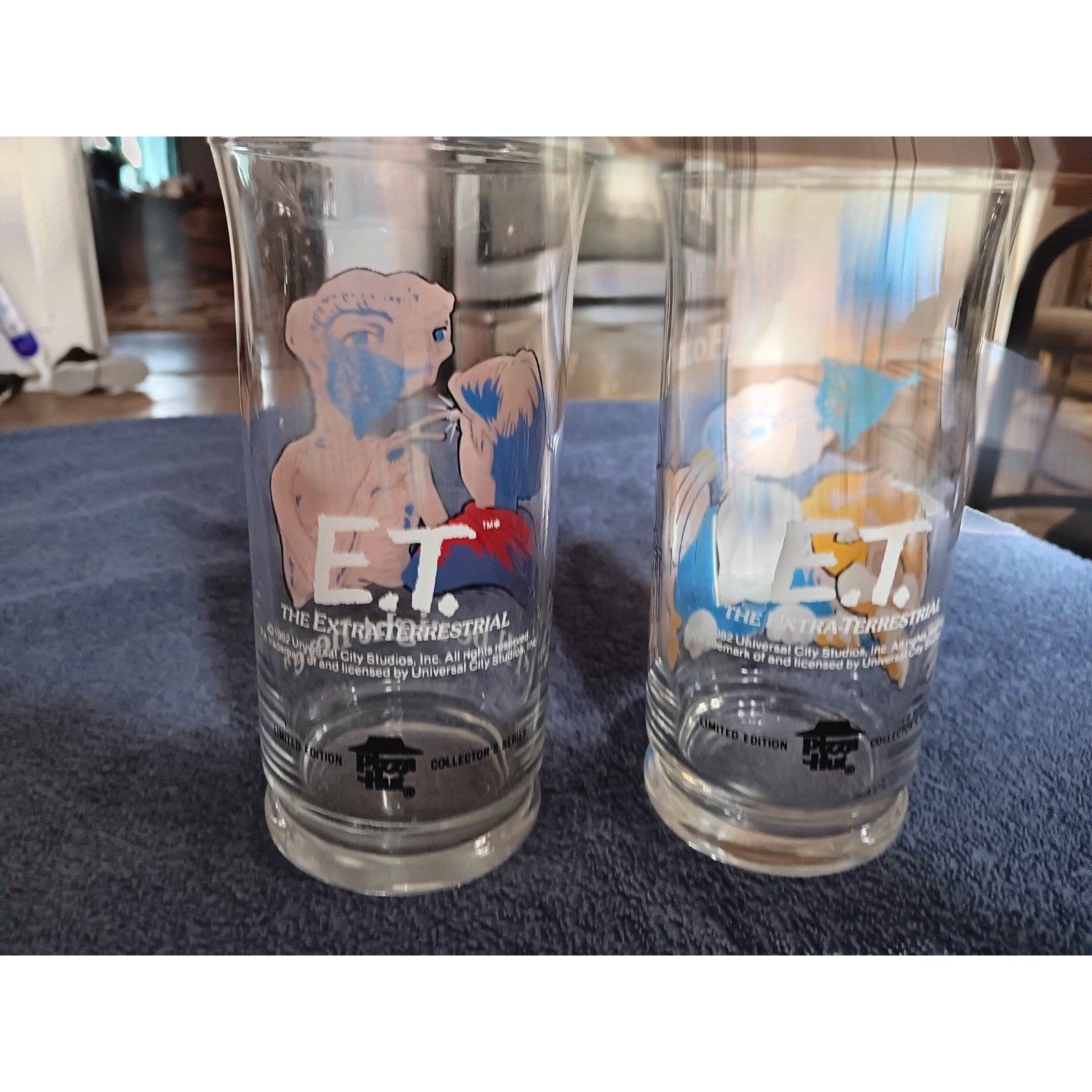 VINTAGE 1982 PIZZA HUT "E.T. The Extra-Terrestrial" Lot of 2 Glasses