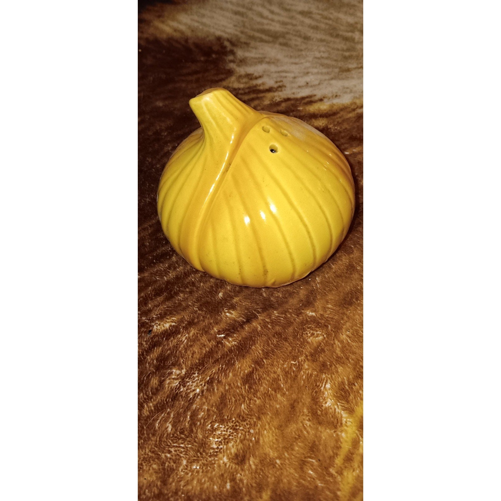 Onion Salt and Pepper Shakers Vintage