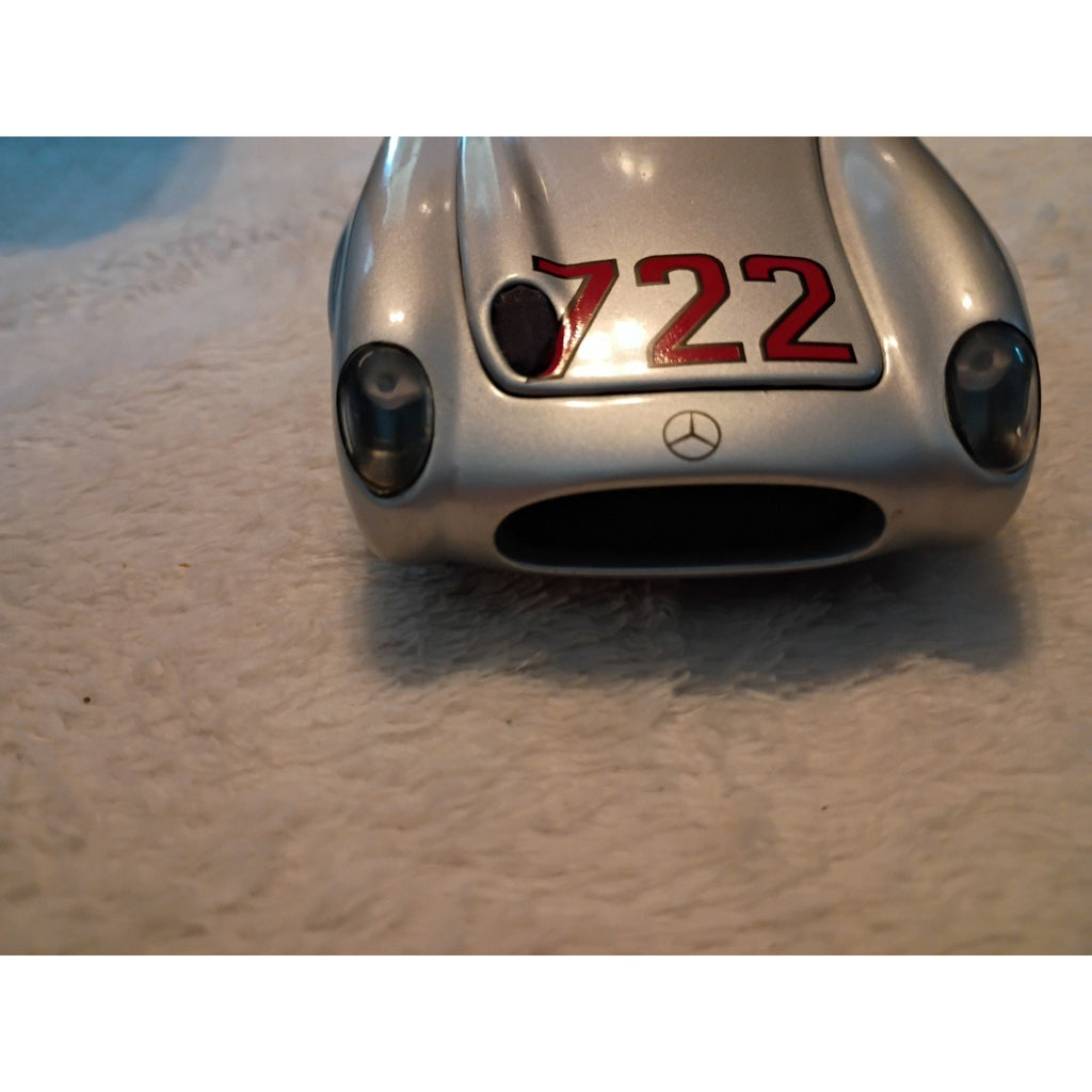 Mercedes Benz 300 SLR Stirling Moss 1955 Paul's Model Art 1:24 Diecast