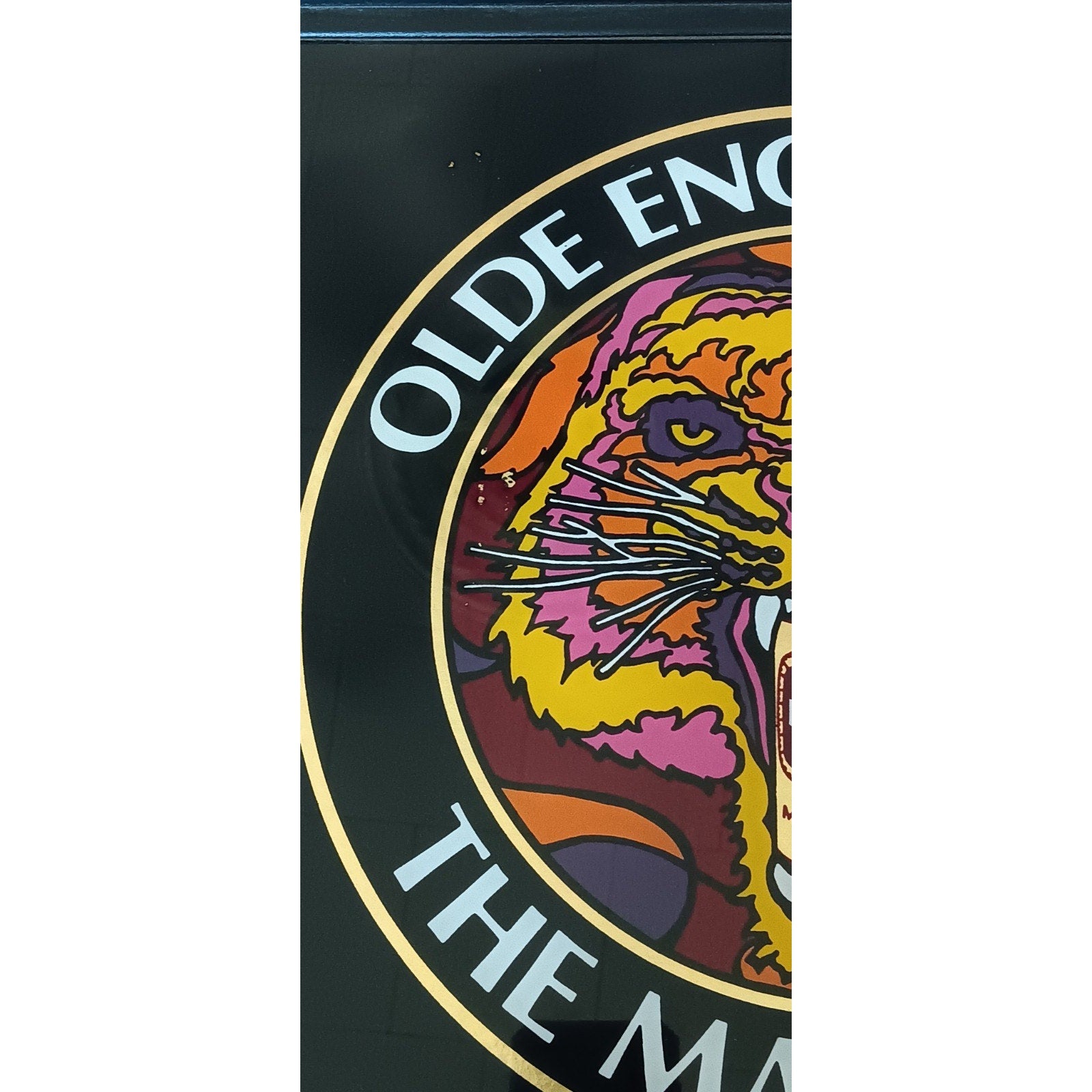 Vintage Olde English 800 Malt Liquor Sign Glass Blitz Weinhard Co. 15" x 15"