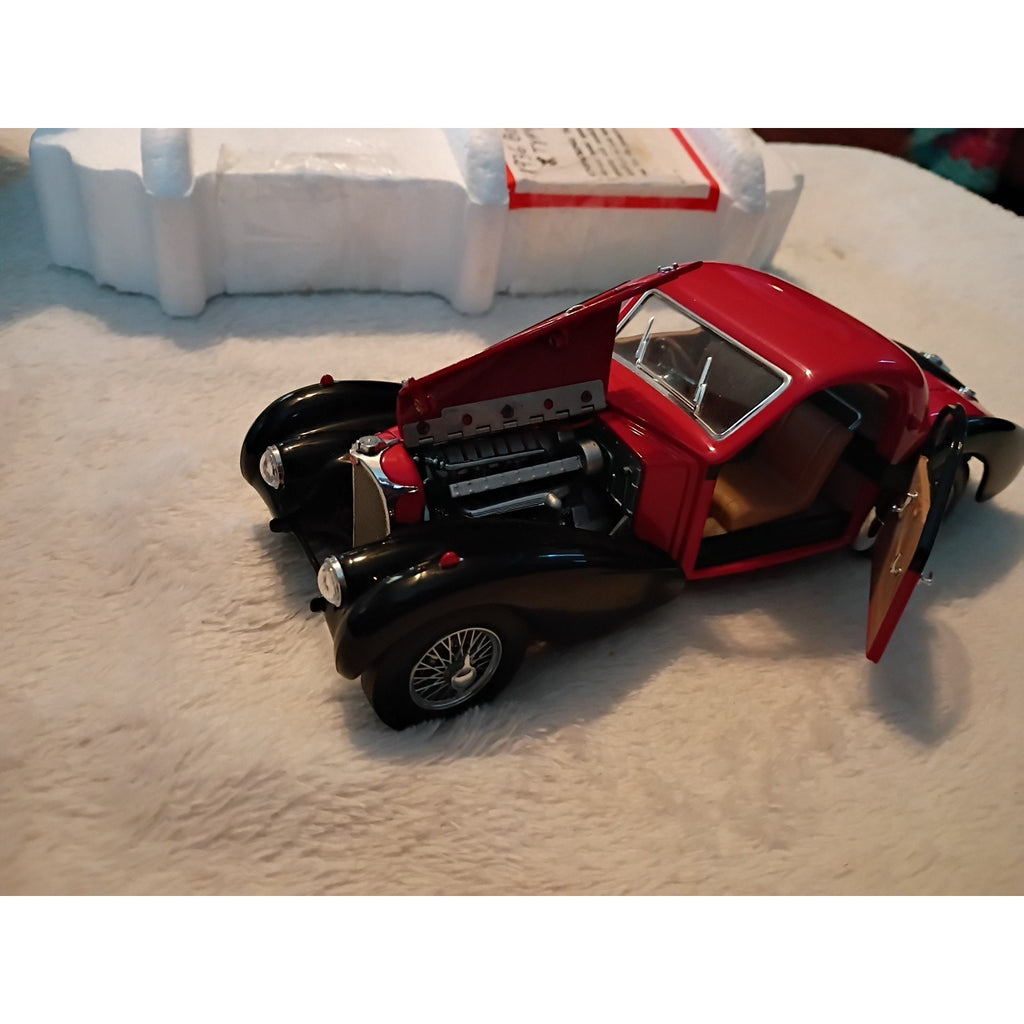 Franklin Mint Bugatti 1936 Type 57SC Red Black Diecast Boxed Model Car 1/24 1:24